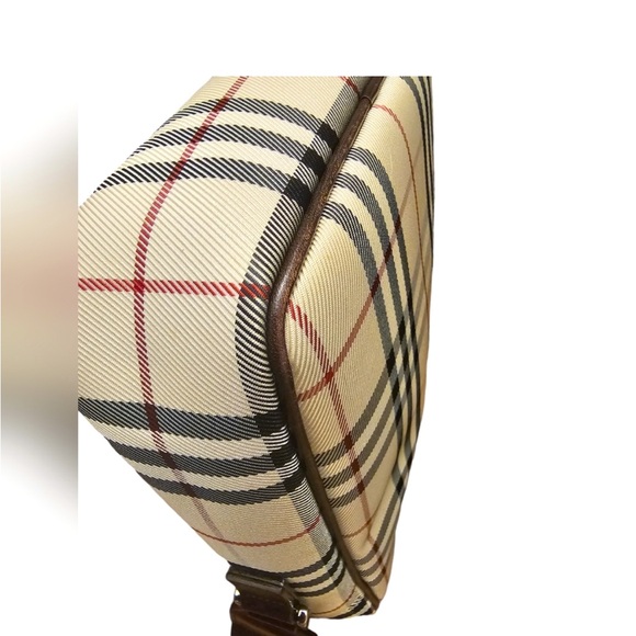 BURBERRY NOVA CHECK and BROWN LEATHER CROSSBODY. - Picture 11 of 15